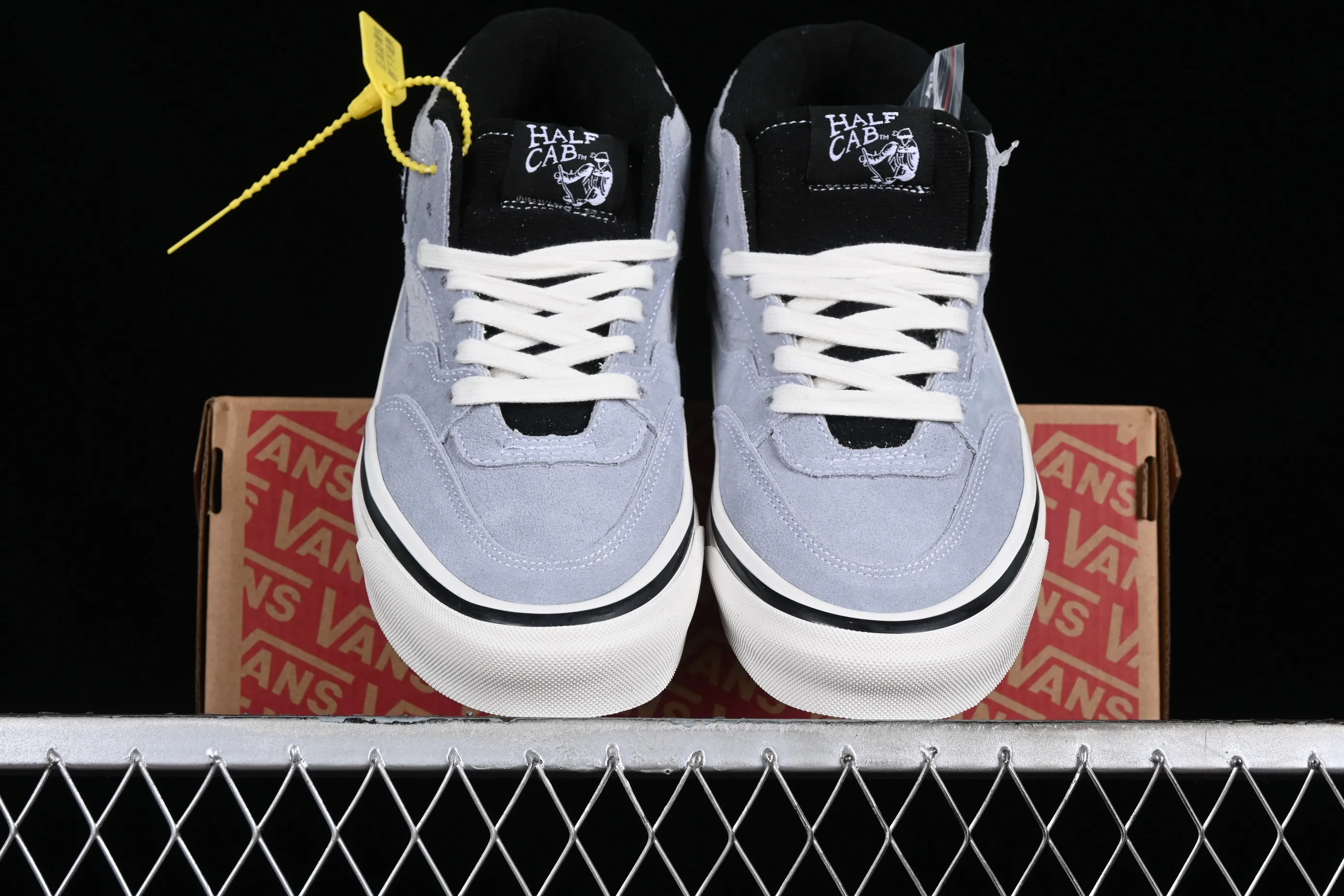 All categories Vans Vans series Vans Mid Vans China Vans Half Cab 33 DX Anaheim series Gray retro casual skate shoes VN0A5KX68EI